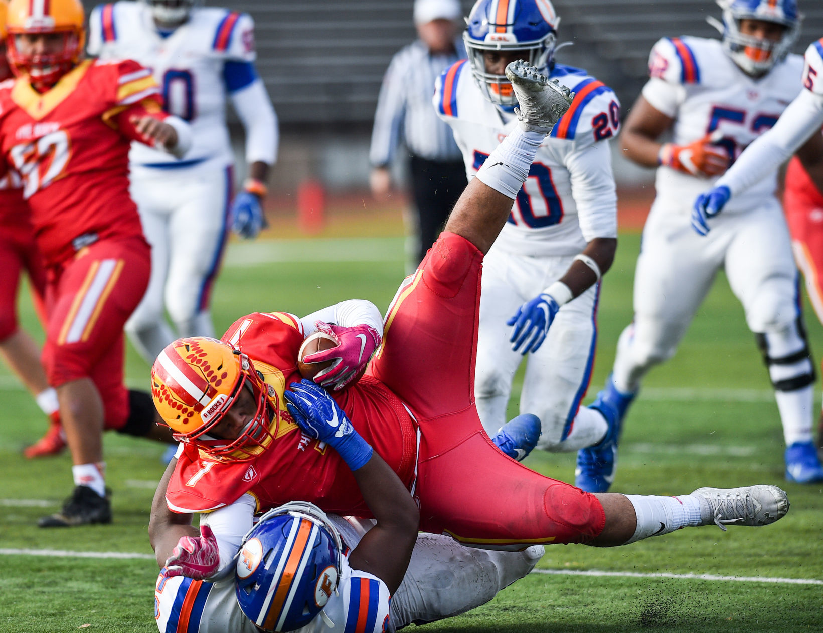 110919-mda-spt-rocky-football-055a.jpg